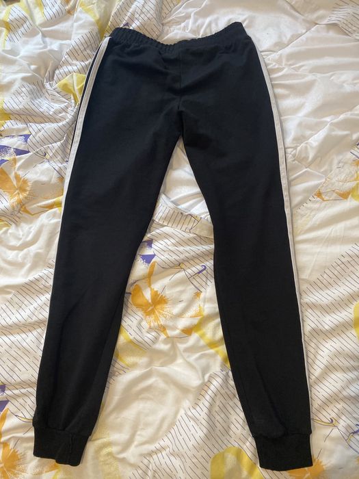 pantaloni adidas