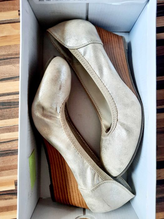 Дамски ежедневни обувки - златна пудра