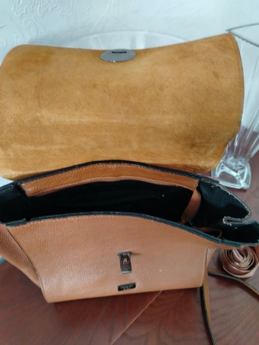 Две сумки в хорошем состоянии