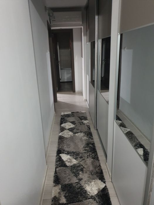 Apartament cu 3 camere decomandat,  renovat, mobilat si utilat