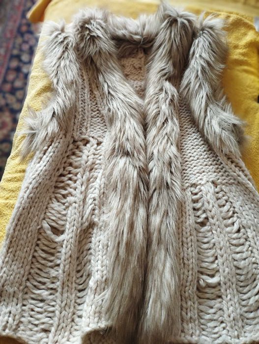 Дамски елек плетен цвят бежов H&M