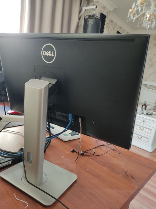 Монитор Dell U2414Hb
