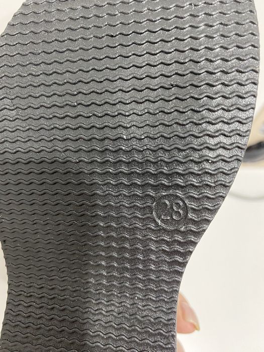 Продам новые туфли