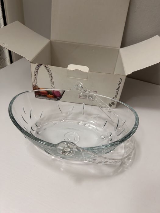 Стъклена купа кошница бонбониера