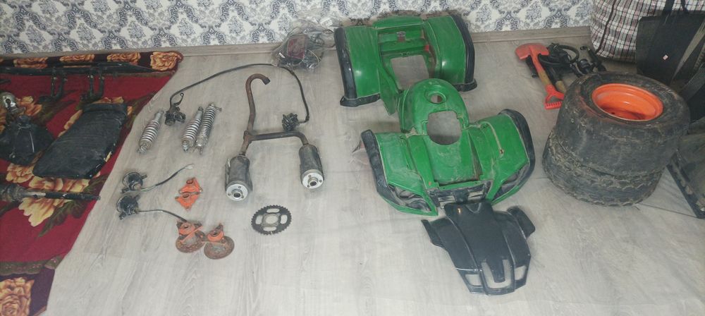 Продам на запчасти квадроцикл