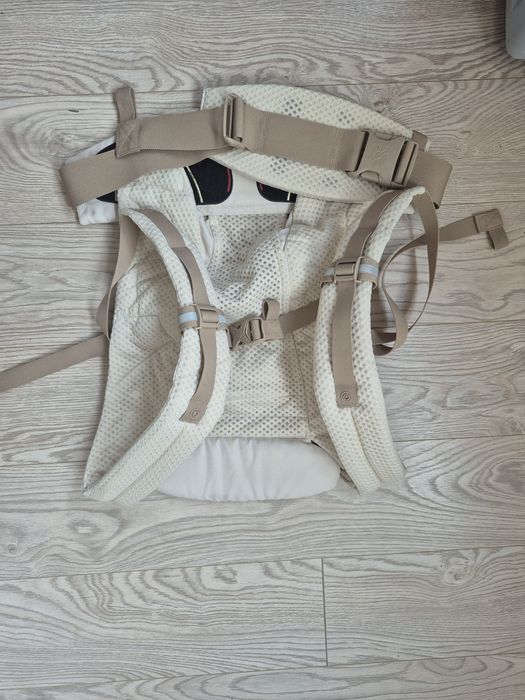 Marsupiu ergonomic Ergobaby – ca nou