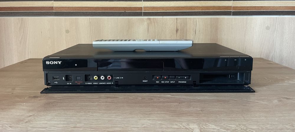 DVD Recorder Sony RDR-DC 205