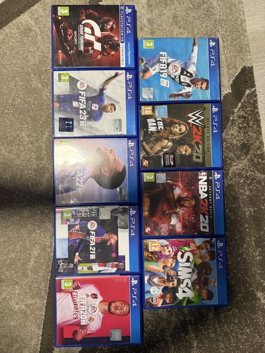 Продавам PlayStation 4 Slim 500 GB