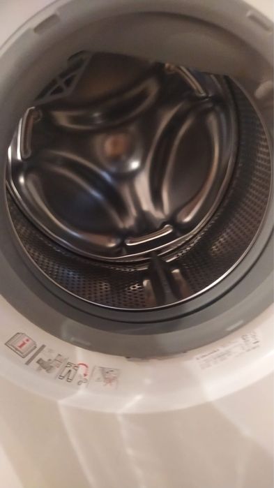 Masina de spalat cu uscator Electrolix