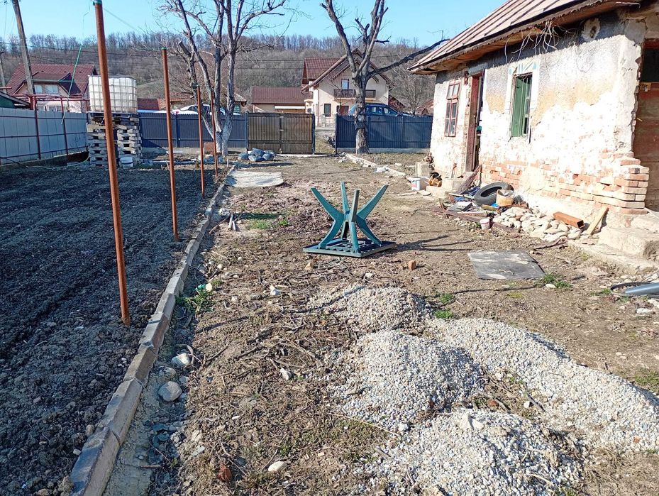 Teren cu casa Balesti