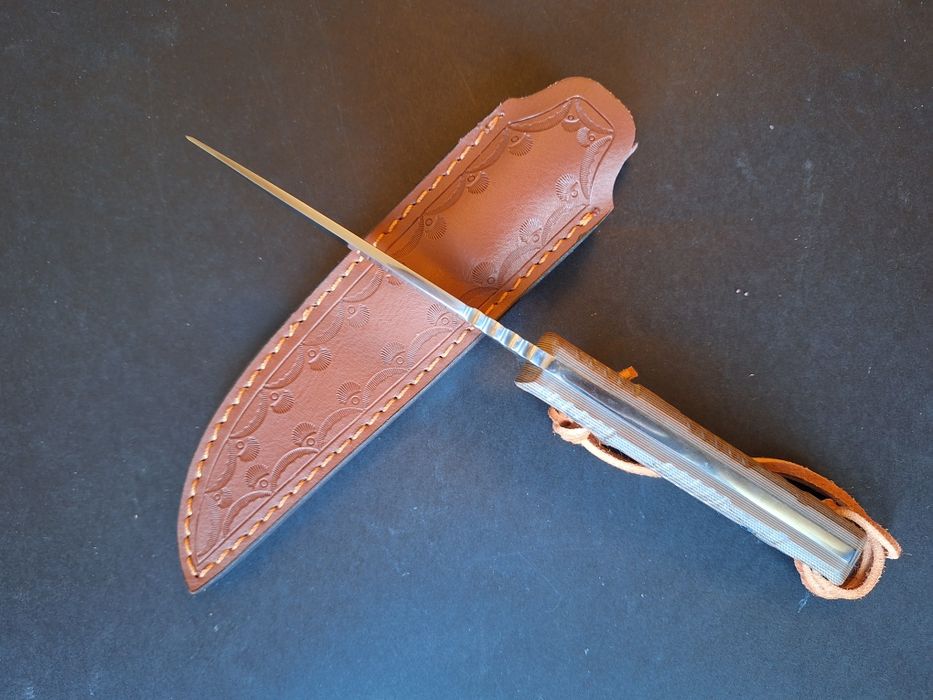 Ловен нож стомана D2-дръжка G10