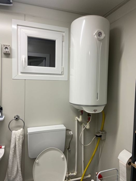 Vand container REPO - traverse metal podea si tavan