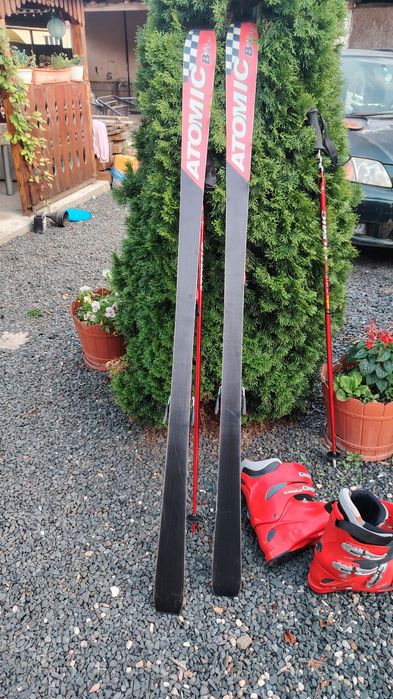 Vind ski Atomic beta race
