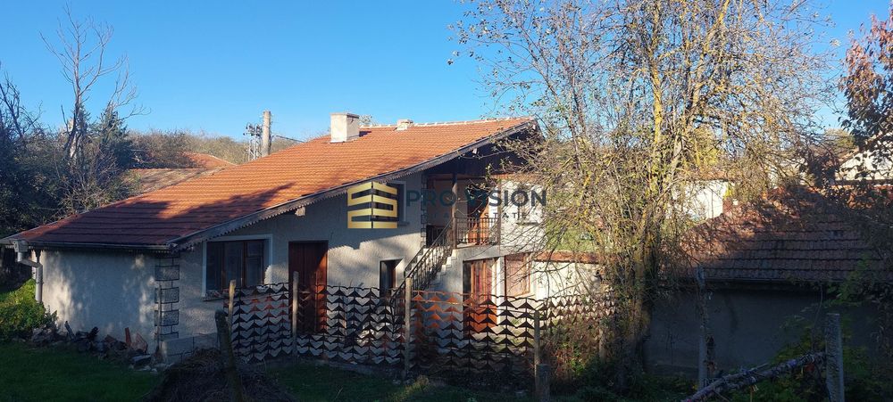 Продава се Къща в с. Върбак, Област Шумен - 112 кв.м за 492 €/кв.м - Снимка #10