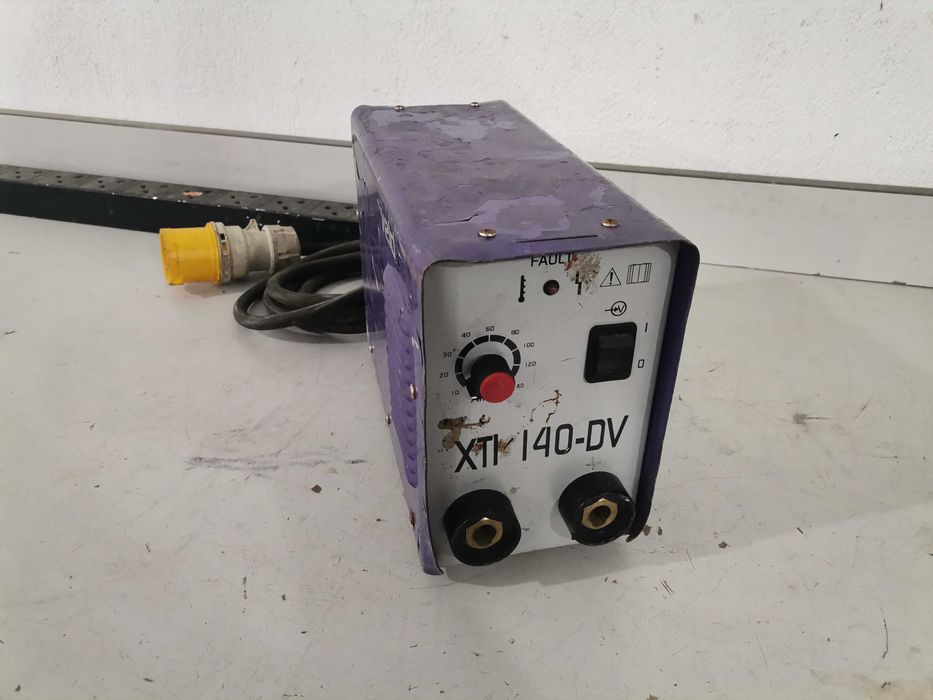 Инверторен електрожен XTI 140 DV