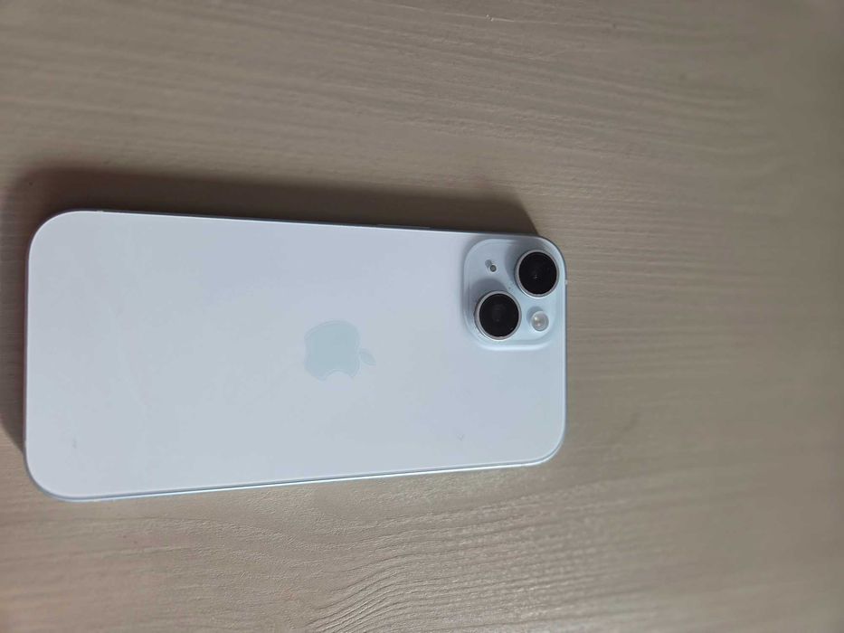 Vand telefon iPhone 15 256 GB