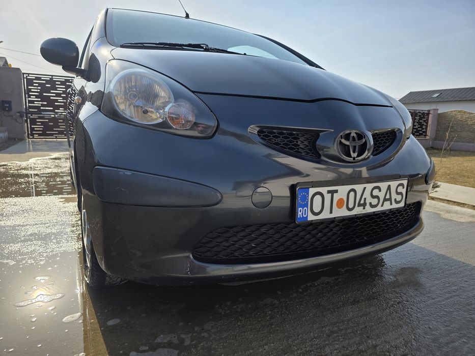 Vand Toyota Aygo ,masina ideala pt oras extrem de fiabila cu un consum
