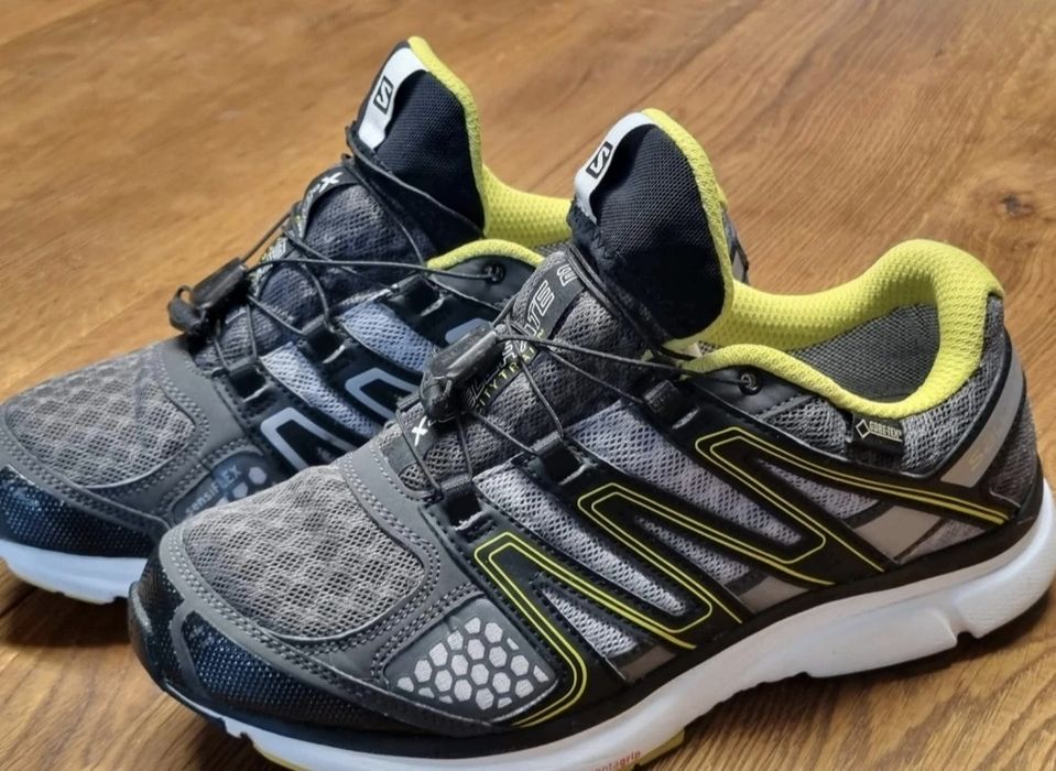 Pantofi trekking / salomon  / 42