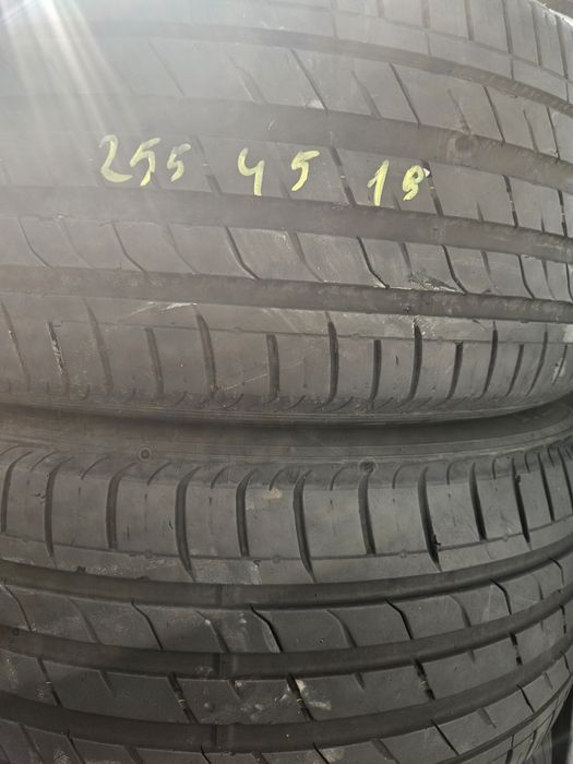 Гуми 255/45/19 дот19