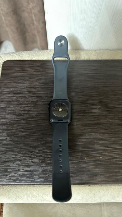 продам apple watch SE