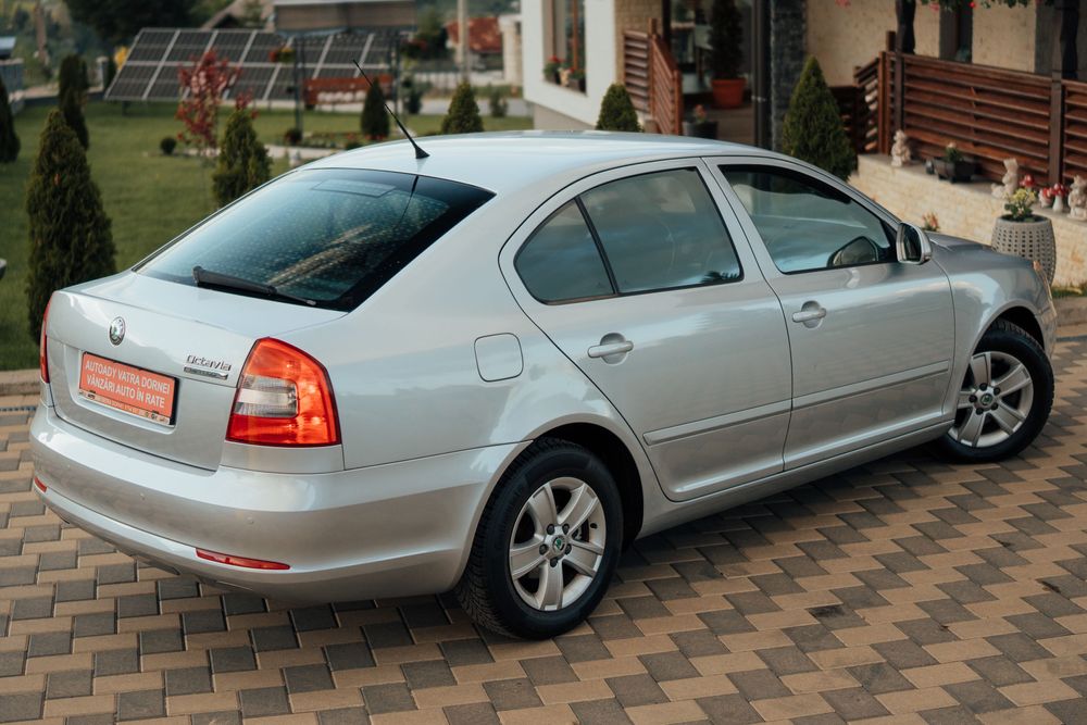 SKODA Octavia 2010 — imagine 3