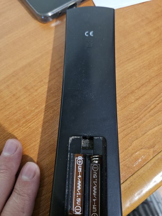 Vând telecomanda stricata