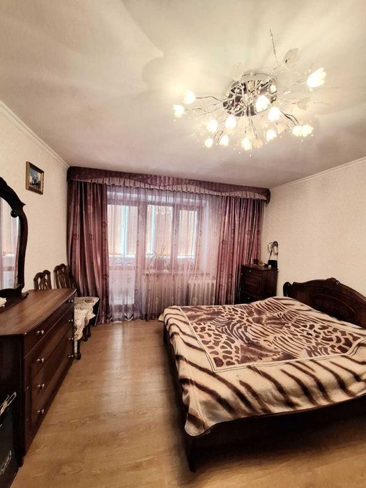 Продаётся 4 комн. квартира, район Сити Центр