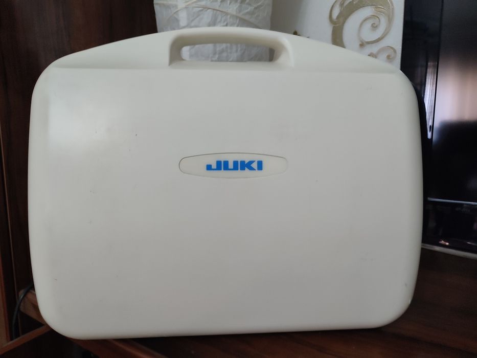 Продается швейная машинка juki