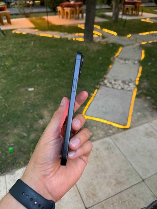 iPhone 15 Plus 128 gb Qora rang