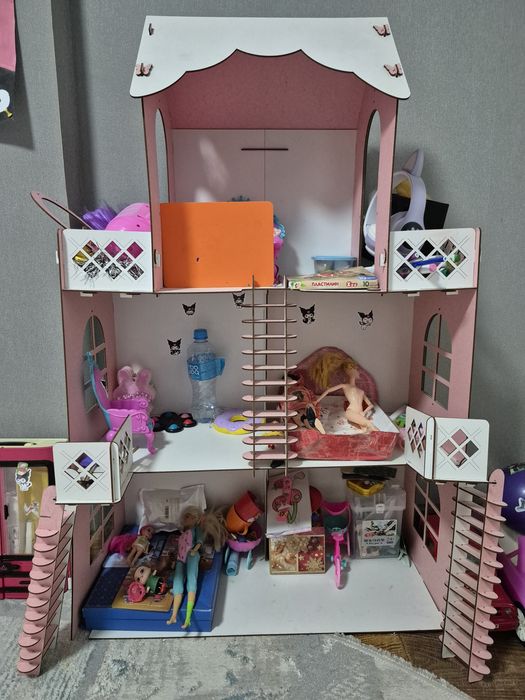 Продам кукольный домик