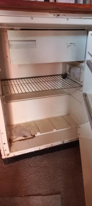 Холодильник советскии