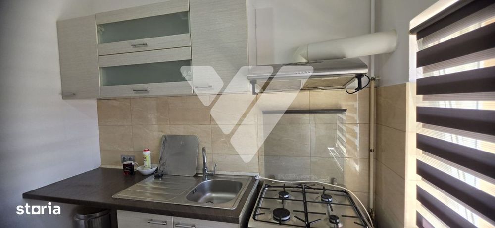 Apartament 2 camere etaj 3 bloc cu acoperis Cisnadie, Sibiu