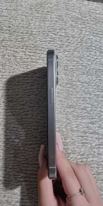 Продам IPhone 15 pro б/у