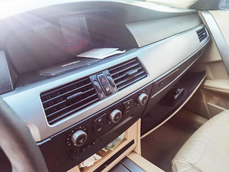 Dezmembrez bmw seria 5 e60