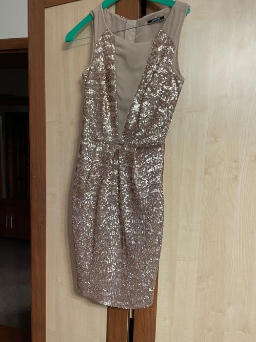 Rochie eleganta cu paiete