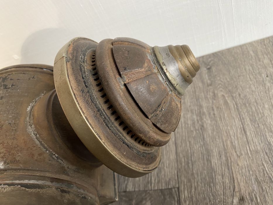 Стар френски фенер от файтон или ретроавтомобил