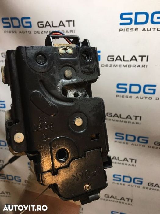 Incuietoare Broasca Iala Dreapta Fata VW Golf 4 Bora 1998 - 2005