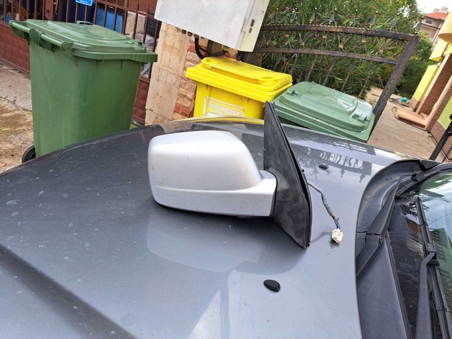 огедало за нисан х трел 2006