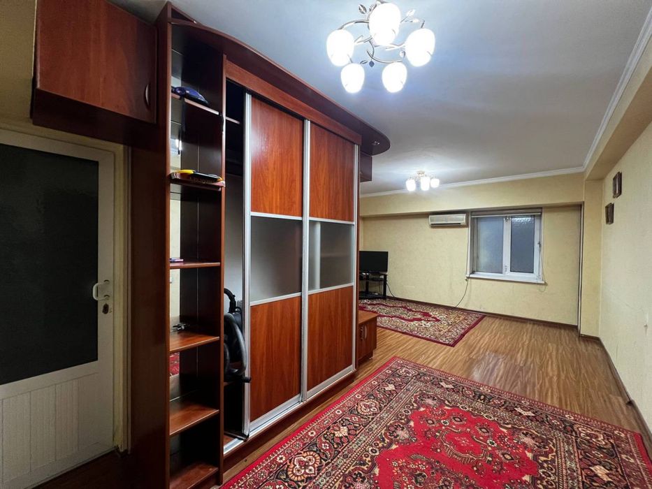 Продам Квартиру на Ц-4