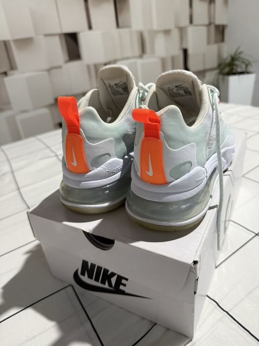 NIKE Air Max 270 React SE-38 номер (24см)