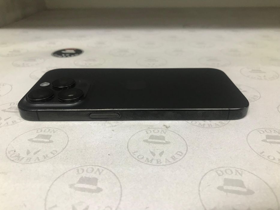 iPhone 15 pro 256gb