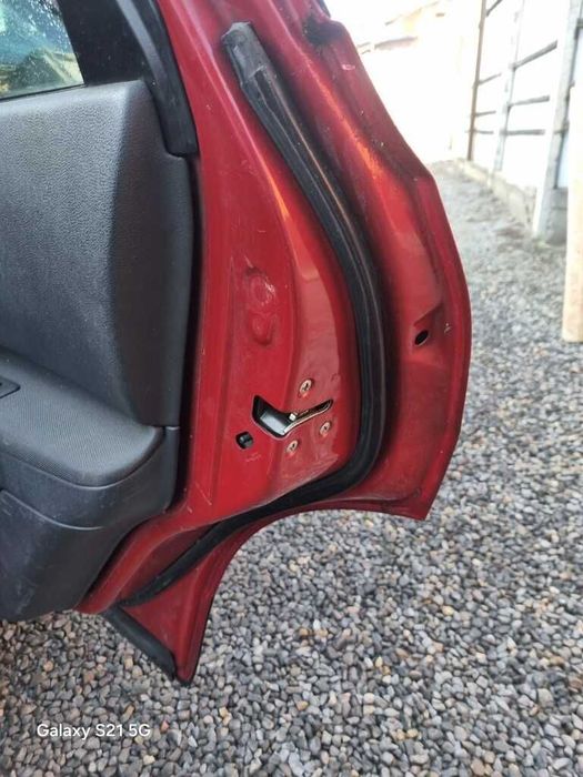 Usa Dreapta Spate Nissan Qashqai Facelift 2010 - 2013 SUV 4 Usi New Red NAJ (1448)