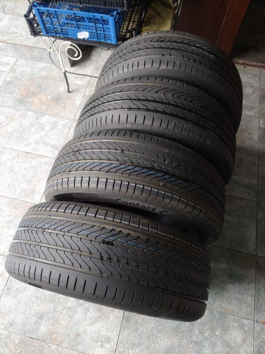 Vând cauciucuri noi Continental PremiumContact C 235/50 R19 pt SUV