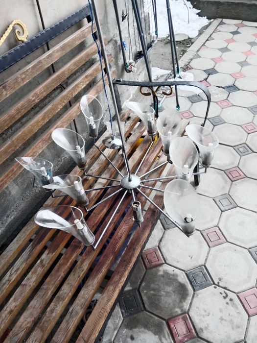 Продам люстру хорошую