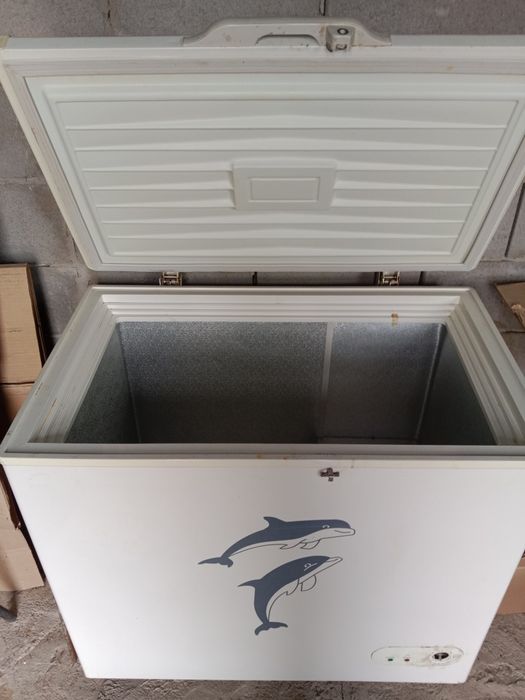 Продам морозильную камеру