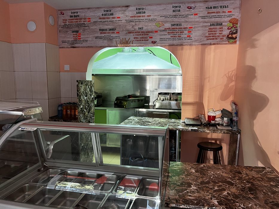 Дава се под наем Магазин в Хасково, Куба - 50 кв.м за 331.5 € - Снимка #1