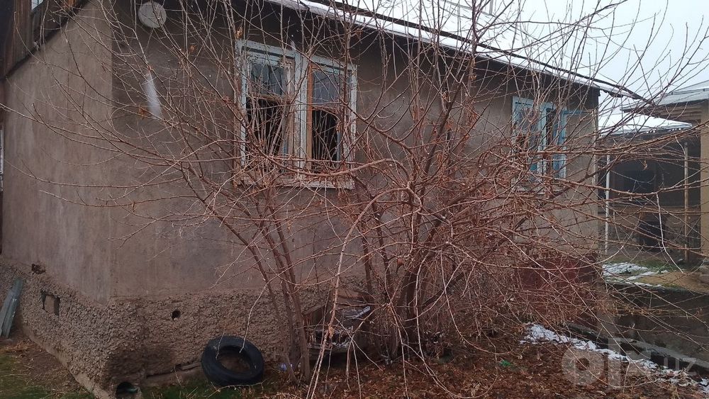 Дача сотилади Нилуфар