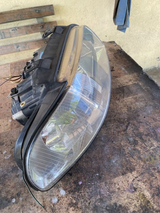 Десен фар за ауди а4 б5