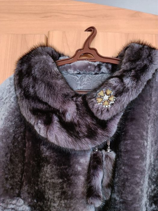 Продам шубу мутон.