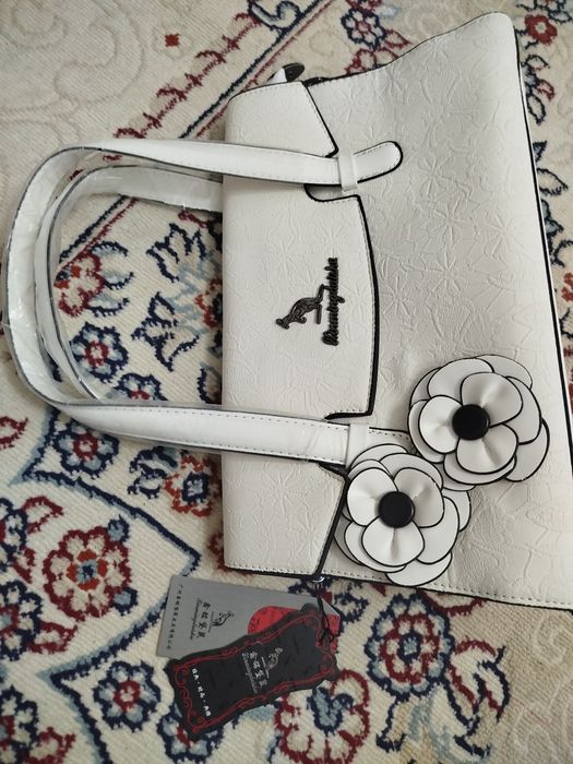 Кожный сумка сатылады.